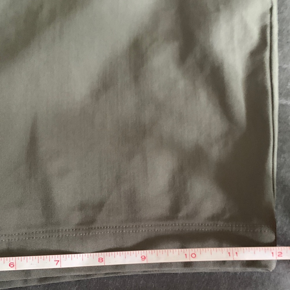 lululemon athletica Men's ABC Classic Fit Shorts Grey Sage - Picture 12 of 13